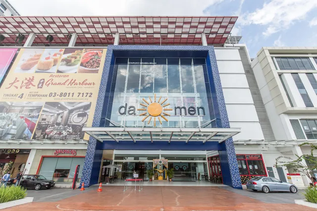 Da Men by Ody Suites