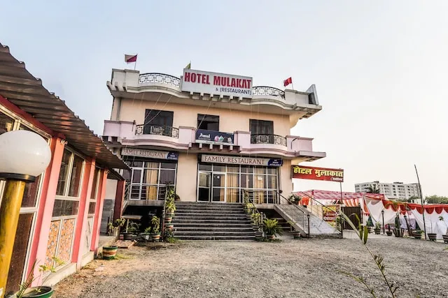 OYO 28175 Hotel Mulakat