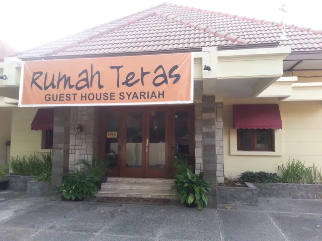 Teras Solo Guest House Syariah