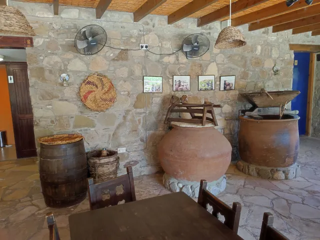 Argonaftis Donkey Farm - Kelokedara.