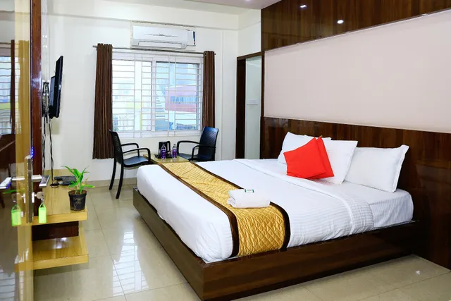 royal blue meridian inn hotel