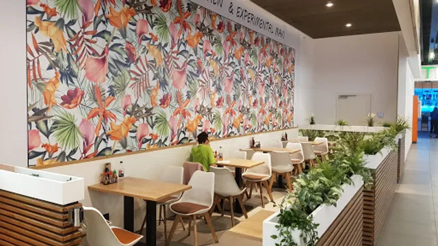 Pho Ever Donauzentrum