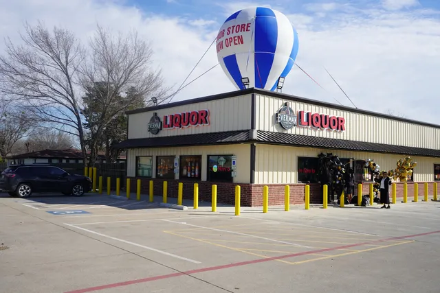 Everman Liquor