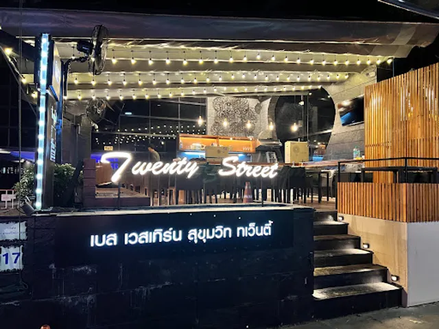 Twenty Street Bar & Restaurant