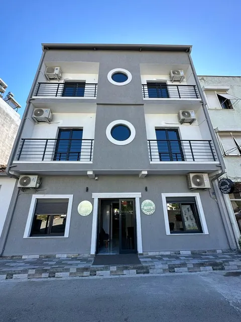 Hadrian's Gate Family Hostel