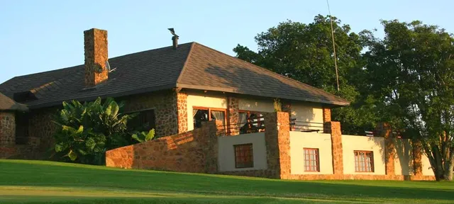 Drakenzicht The Mountain Links & Lodge