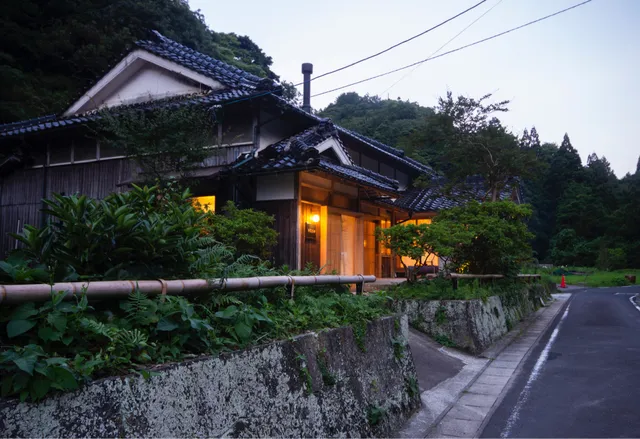 HÏSOM日祖 (ヒソム・ヒソ)