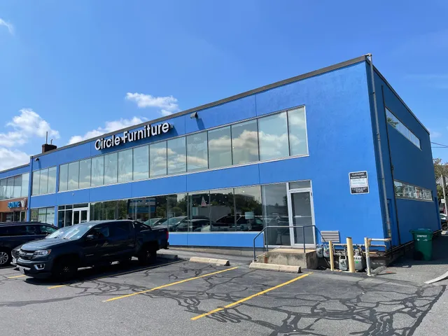 Circle Furniture - Cambridge