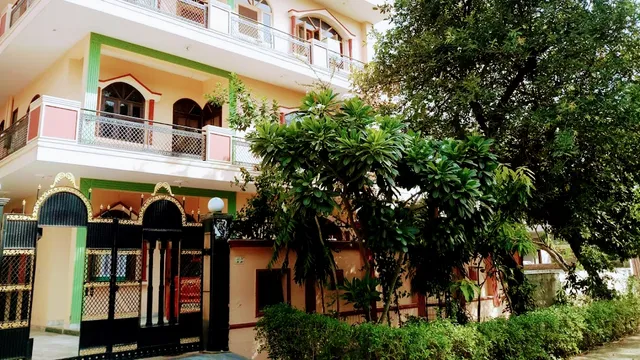 Maruti Paying Guests & Hostel - Greater Noida