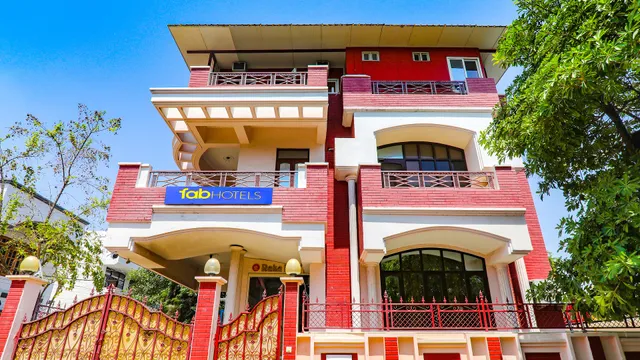 FabHotel Raka Inn - Hotel in Ashok Nagar, Prayagraj