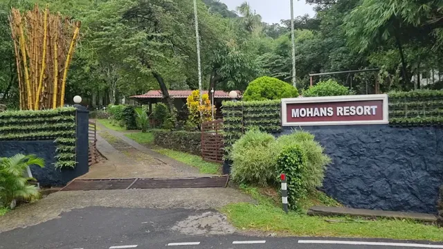 MOHAN'S RESORT