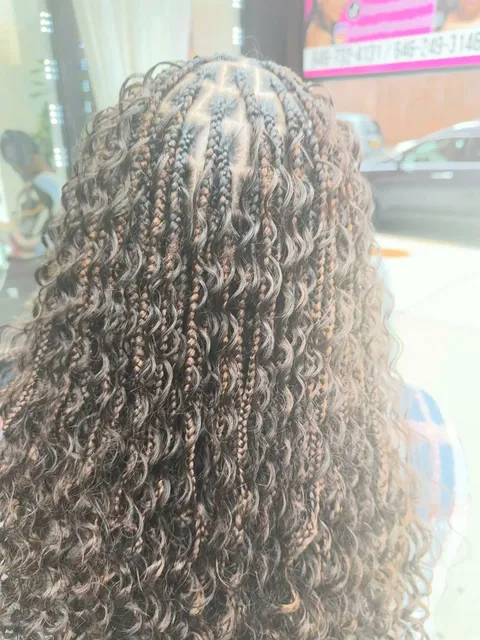 Queen Maman African Hair Braiding