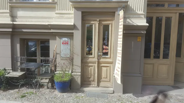 Delicut the Hairdresser