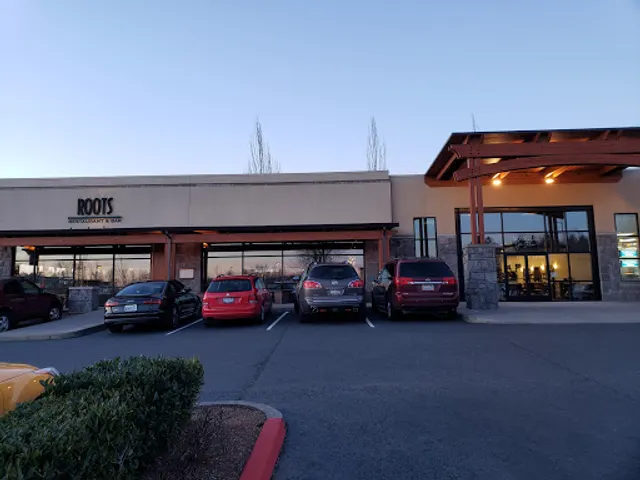 Roots Restaurant & Bar