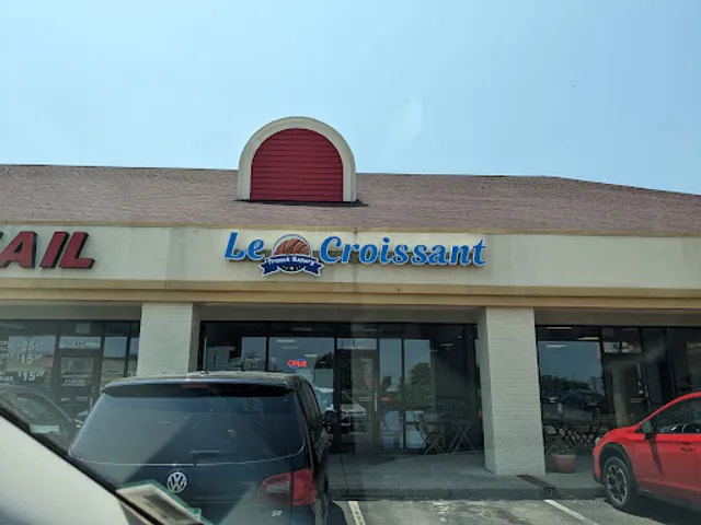 Le Croissant French Bakery