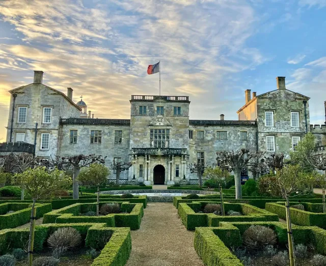 Holiday Inn Salisbury - Stonehenge by IHG