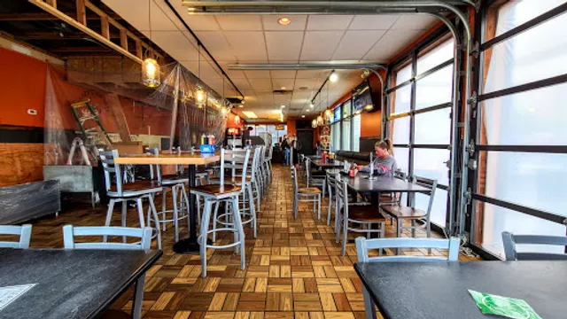 Crazy Good Barbeque - Bar & Eats