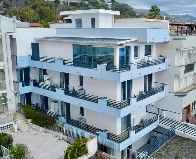 Sant'Alessio Seaside