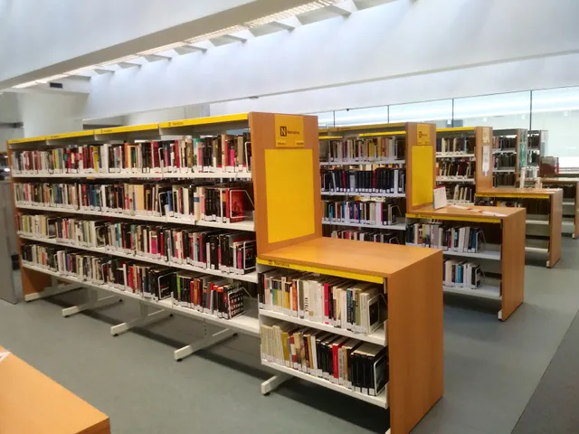 María Moliner Public Library