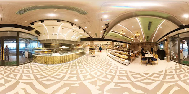 RajLuxmi Sweets & Restaurant