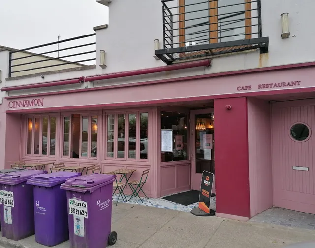 Cinnamon Monkstown