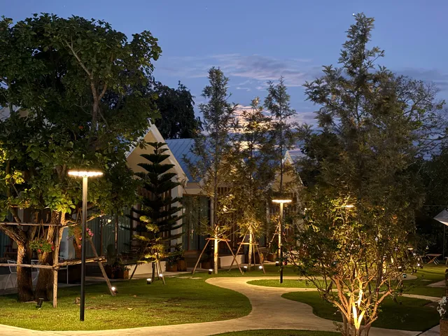 Mathiny Mom’s House Resort