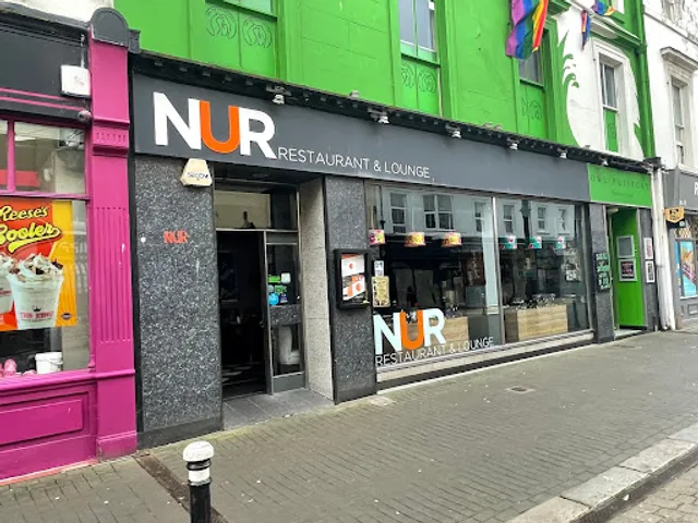 NUR Restaurant & Lounge