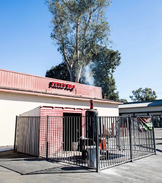 Pete’s BBQ Ramona