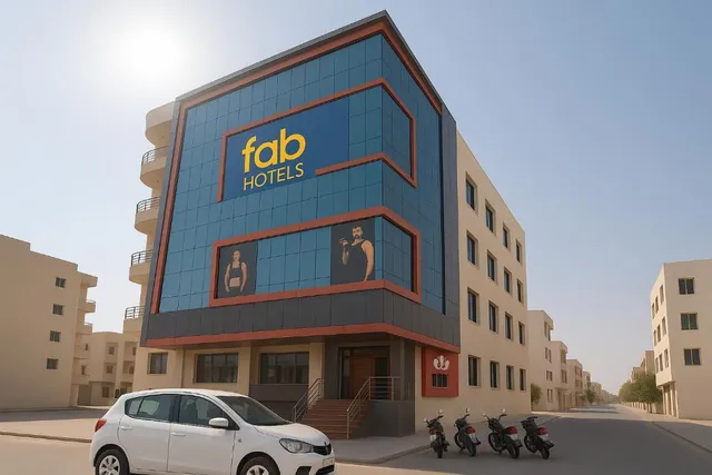 FabHotel The Golf Inn - Hotel in Sector 44, Noida