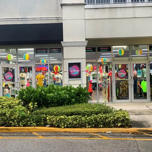 La Cuevita Clothing Store