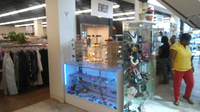 American Thrift Stores Lauderhill