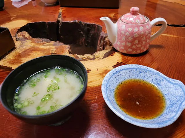 割烹 庖丁（新鮮な旬の魚を、自慢の庖丁さばきで）