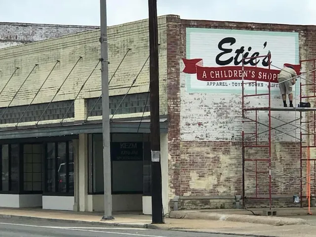 Etie’s, a Children’s Shoppe
