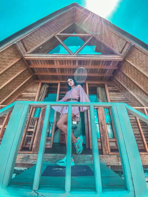 Denbencingah Triangle Cottage