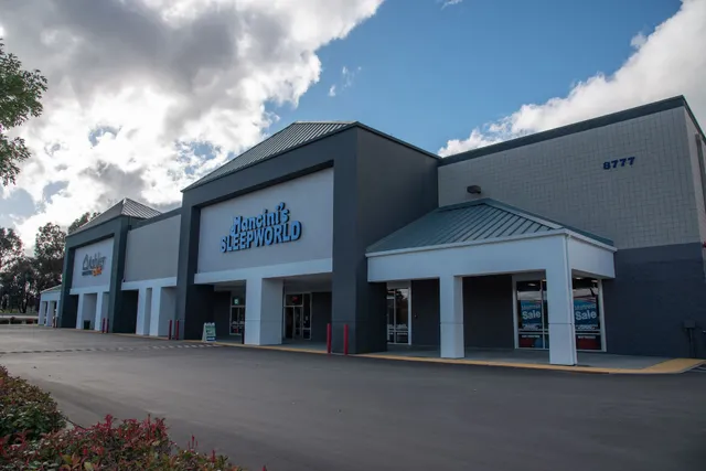 Mancini's Sleepworld Gilroy