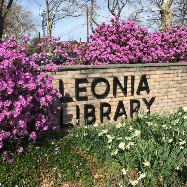 Leonia Public Library