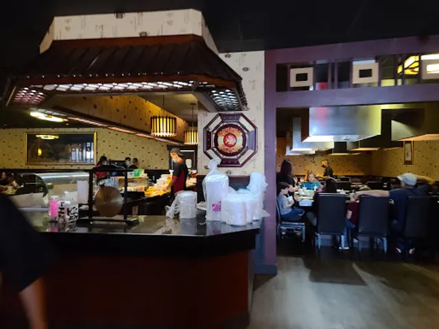 Fountain Plus Endless Hibachi and Sushi Eatery