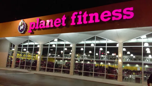 Bethard Square Shopping Center