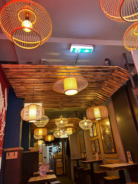 Takumi Chicken & Veggie Ramen Kitchen Sainte-Catherine