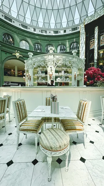 Café Pouchkine Place Vendome