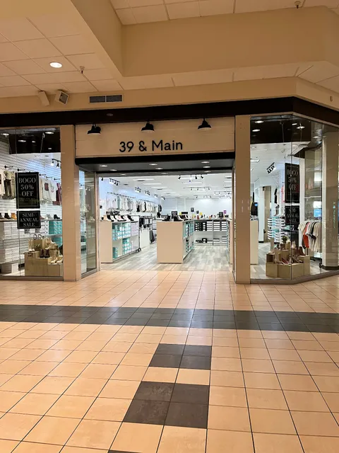 39 & Main Shoes