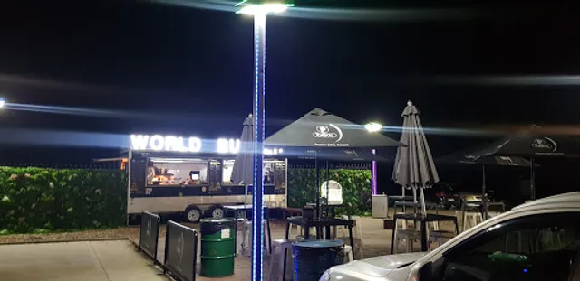 World Burger - Windsor