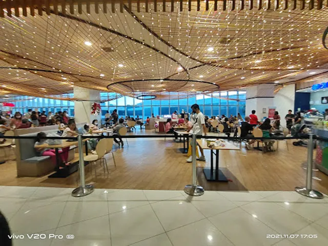 SM Foodcourt Seaside