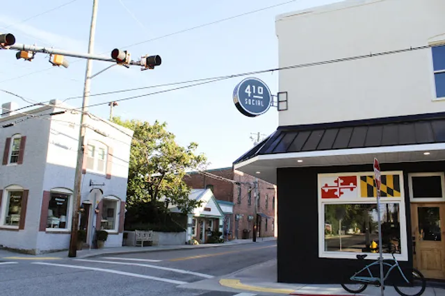 410 Social Eatery and Barroom