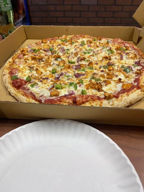 Wings Things & Pizza *NEW MANAGEMENT*