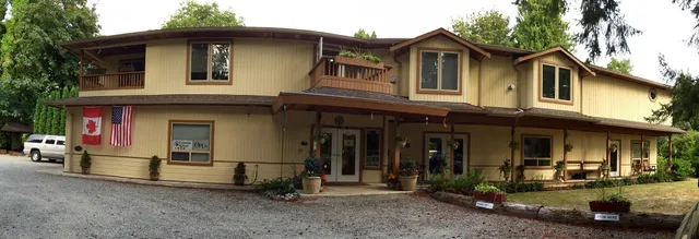 Cedar Wood Lodge Bed & Breakfast Inn & Conference Center