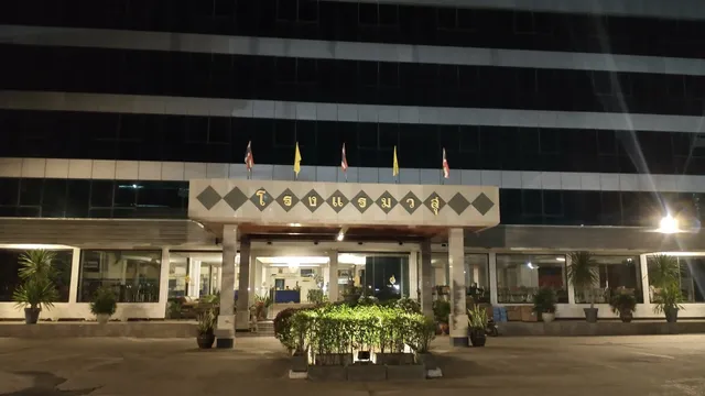 Vasu Hotel Maha Sarakham