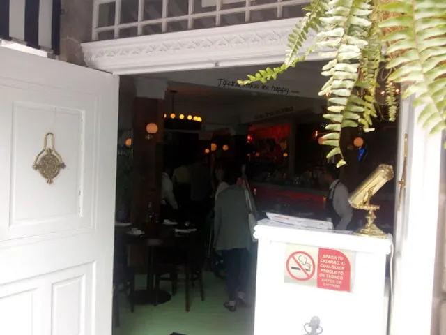 La Corriente Cevichería Nais