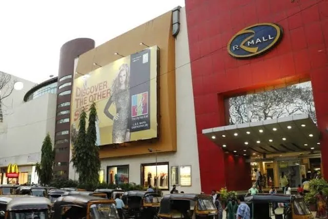 R Mall, Mulund