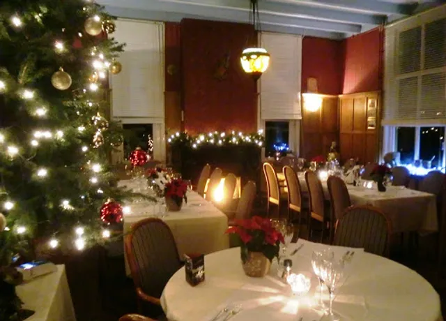 Restaurant 't Oude Veerhuis Zalmspecialiteiten B&B